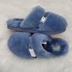 UGG Dalla Metal Graphic Woman's Slipper Tahoe Blue
